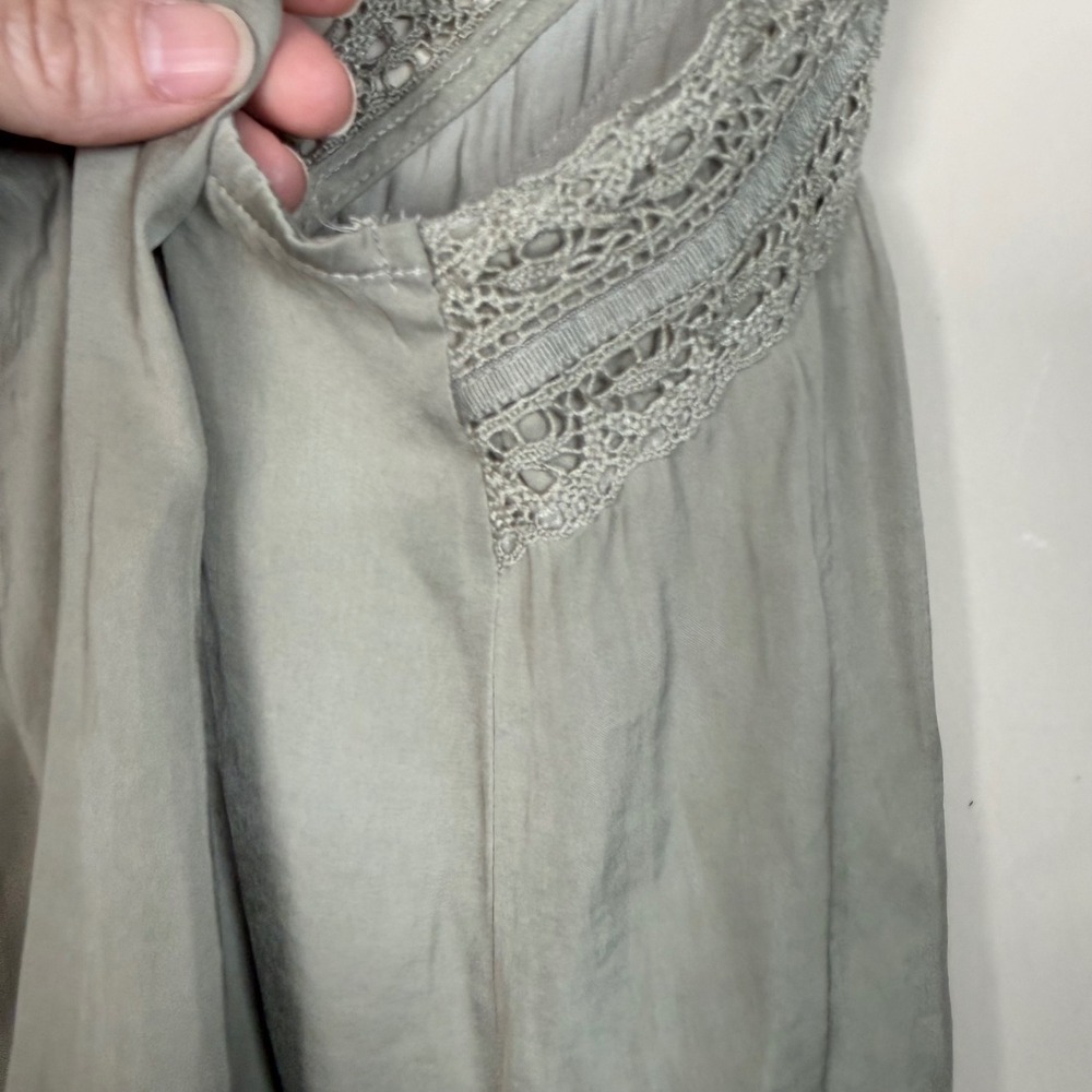 Hollister Sage Green Lace Trim Camisole Tank Top Small - Picture 10 of 12